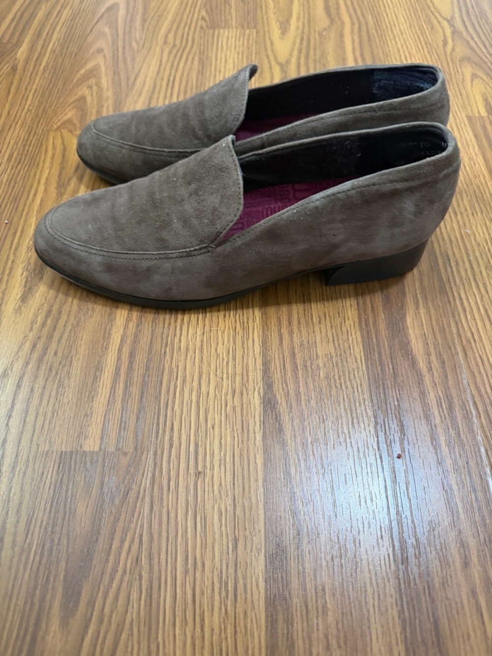 Munro Harrison suede slip-on loafer size 10 - Picture 4 of 7